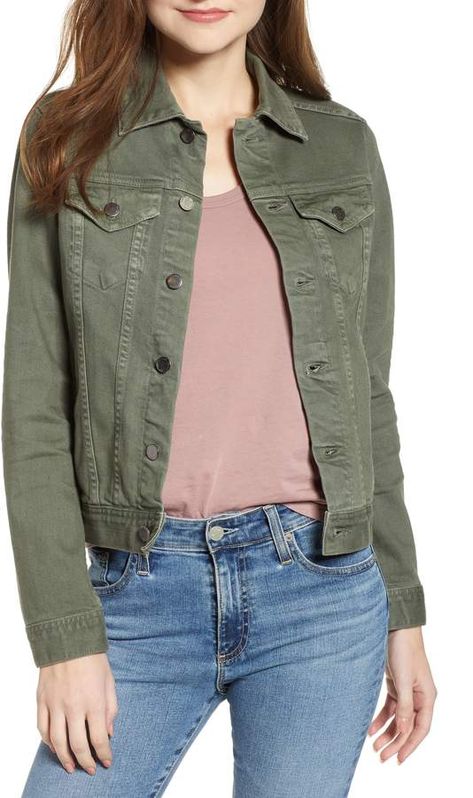 Light Green Jacket Outfits For Women, Denim Jacket For Women, Light Jackets For Women Summer, Green Denim Jacket Outfits, Blue Jean Jacket Outfits, Green Jacket Outfit, Denim Jacket Style, Light Blue Jean Jacket, Women Denim Jacket