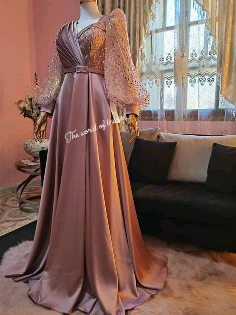 Party Wear Gowns Western, Organza Gown Designs, Celebrity Brides, Cute Maternity Dresses, Party Wear Gowns, Long Gowns, Long Sleeve Evening Gowns, Simple Gowns, Gowns Dresses Elegant