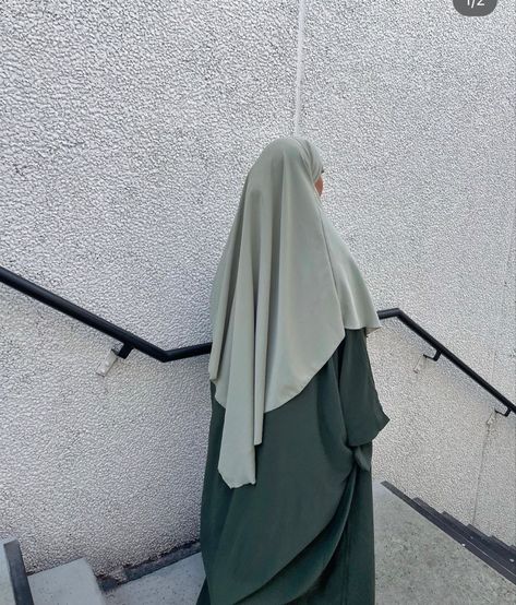 Khimar Style, Khimar Abaya, Green Hijab, Islamic Modesty, Islamic Modest Fashion, French Khimar, Muslimah Style, Modest Fashion Hijab, Muslim Outfits Casual