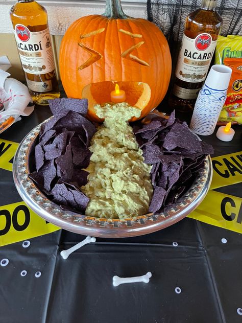 Pumpkin Throwing Up Guac, Guacamole Pumpkin Throwing Up, Pumpkin Guacamole Vomit, Throwing Up Pumpkin, Pumpkin Throwing Up, Halloween Chips, Bacardi Gold, Up Pumpkin, Pumpkin Dip