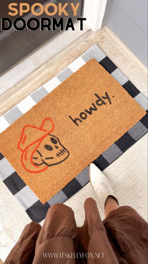 Door Matts, Fall Door Mat, Door Mat Diy, Door Signs Diy, Halloween Door Mat, Signs Diy, Mat Black, Fall Decorations Porch, Fall Door