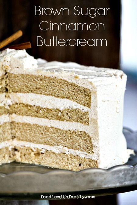 Brown Sugar Cinnamon Buttercream is flecked with crunchy bits of brown sugar and tastes reminiscent of a snickerdoodle cookie. foodiewithfam... Snickerdoodle Cake, Cinnamon Buttercream, Homemade Buttercream, Snickerdoodle Cookie, Buttercream Frosting Recipe, White Frosting, Sugar Cake, Buttercream Icing, Frosting Recipe