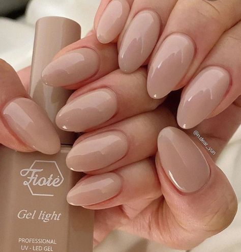 Nails For Tan Skin, Coffee Brown Nails, Latte Nails, Bold Lip, Nails Aesthetic, Bold Lips, Brown Nails, Tan Skin, Coffee Brown