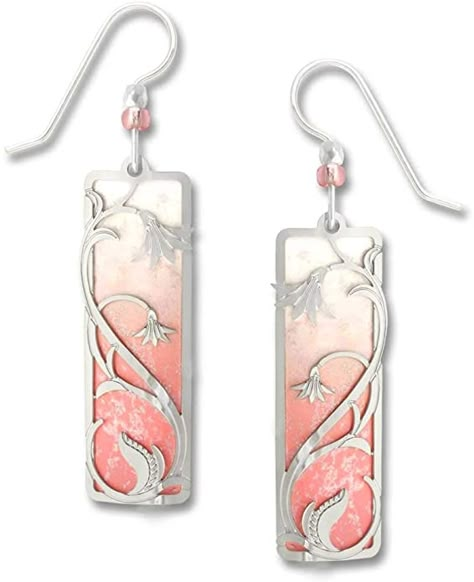 Flower Overlay, Y2k Accessories, Shell Pink, Earring Trends, Themed Jewelry, Stylish Jewelry, Pink And White, Beautiful Earrings, Crystal Beads