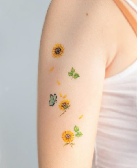 Tiny Colorful Tattoos, Tattoo Ideas Sunflower, Simple Sunflower Tattoo, Tattoos Sunflower, Beach Tattoo Ideas, Sunflower Tattoo Ideas, Sunflower Tattoo Simple, Small Colorful Tattoos, Cream Tattoo