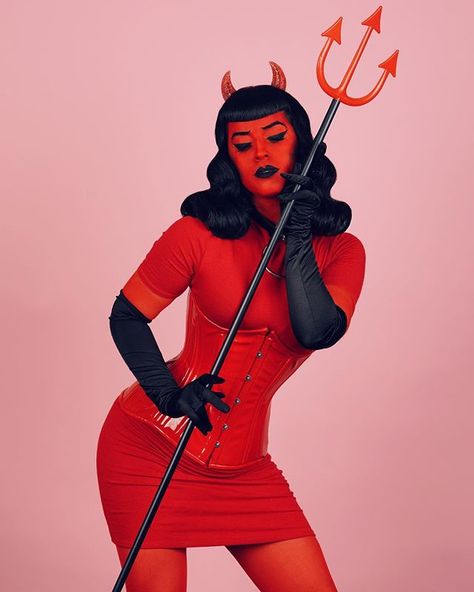 Jasmin | Vintage Vandalizm™ (@vintagevandal) • Instagram photos and videos Pvc Corset, Orchard Corset, Demon Costume, Devil Makeup, Red Halloween, Hot Halloween Outfits, Devil Halloween, Devil Costume, Halloween Inspo