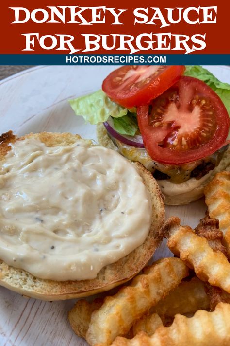 White Burger Sauce, Garlic Sauce For Burgers, Aioli Sauce Recipe For Burgers, Hamburger Sauce Recipes, Sandwich Sauce Recipes, Garlic Burger Sauce, Arbys Sauce Recipe, Garlic Burgers, Sauce For Burgers