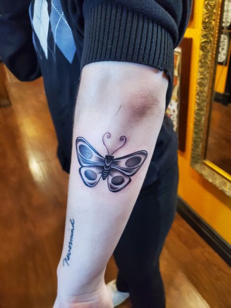 Tim Burton Butterfly Tattoo, Corpse Bride Tattoo Matching, Victor Corpse Bride Tattoo, Tim Burton Butterfly, Emily Corpse Bride Butterfly Tattoo, Corps Bride Tattoo, Butterfly From Corpse Bride Tattoo, Tim Burton Sleeve Tattoo Women, Corpse Bride Matching Tattoos