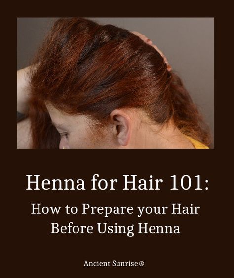 When using henna, a lot of people ask how to prepare hair prior to an application. This blog discusses important tips to follow! How To Use Henna Hair Dye, How To Henna Hair, How To Apply Henna To Hair, Natural Hair Dyes, Red Henna Hair, Henna Natural Hair, Auburn Hair Dye, Henna For Hair, Hair Henna