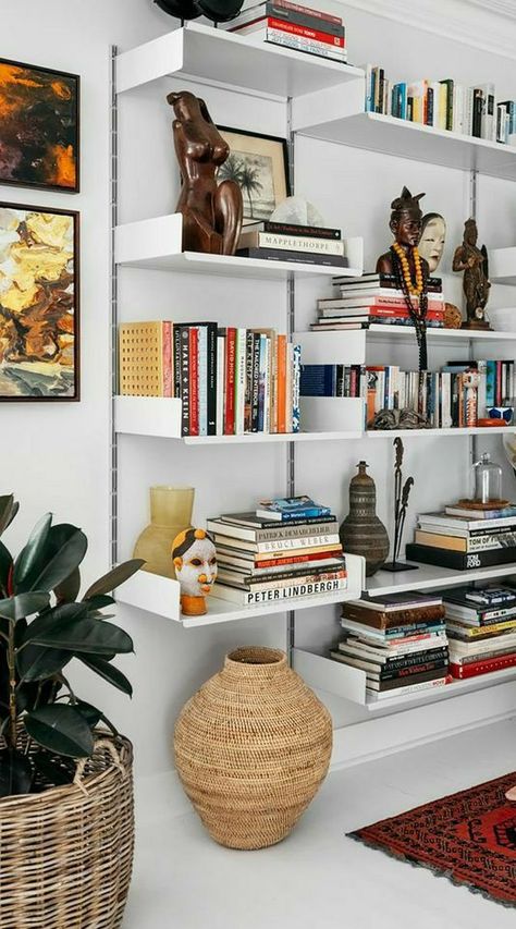 Office Decor Home, Home Office Inspiration, Home Library Design, Living Room Inspo, Office Inspiration, Modern Retro, Interior Inspo, Home Fashion, Apartment Living