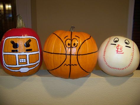 Sports pumpkin Sports Themed Pumpkins, Sport Pumpkin Painting Ideas, Basketball Pumpkin Painted, Sports Pumpkin Painting Ideas, Scary Pumpkin Painting Ideas, Basketball Pumpkin, Scary Pumpkin Painting, Halloween Softball, No Carve Pumpkin