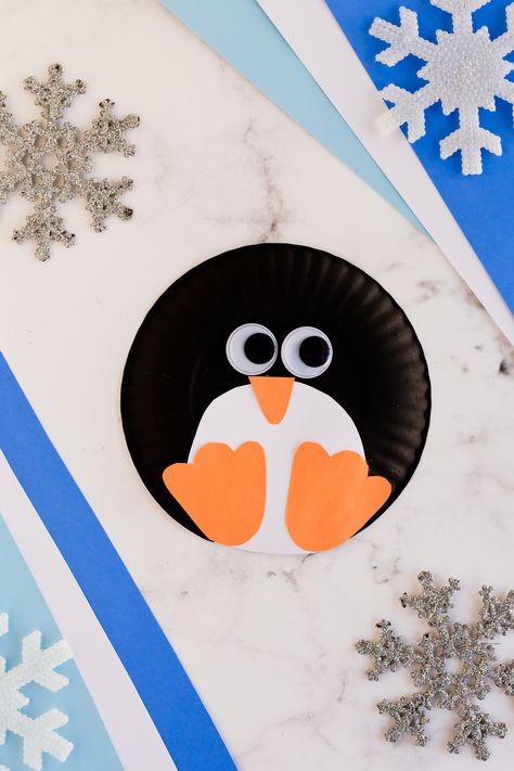 These Paper Plate Winter Animals are a fun craft for the kids! All you need are a few supplies to make a penguin, narwhal, and polar bear! Crafts With Paper Plates, Snowy Owl Craft, Letter P Crafts, Plates For Kids, Winter Animal Crafts, Crafts With Paper, Paper Plate Animals, Polar Bear Craft, Winter Crafts Preschool