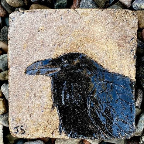 Crow dish - Etsy CA Ceramic Raven, Traditional Christmas Presents, Ravens Flying, Ceramics Tile, Craftsman Tile, Succulent Painting, Ceramic Tile Art, Painted Ceramics, Painting Ceramic Tiles