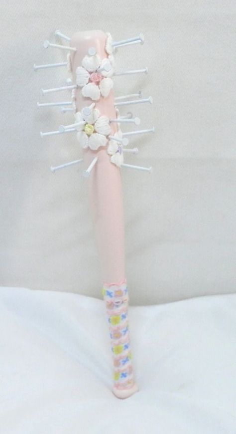 Nail Bat, Creepy Cute Aesthetic, Creepy Cute Fashion, Knife Aesthetic, Magical Girl Outfit, Pastel Punk, Magical Girl Aesthetic, Pretty Knives, Fantasy Props