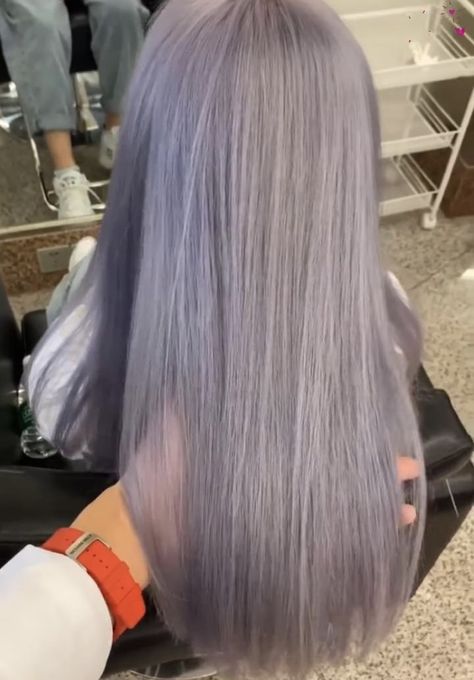 Light Purple Grey Hair, Silver Purple Hair Lavender, Lilac Grey Hair, Silver Purple Hair, Purple Grey Hair, Light Purple Hair, Lavender Hair, Hair Color Purple, Light Hair Color