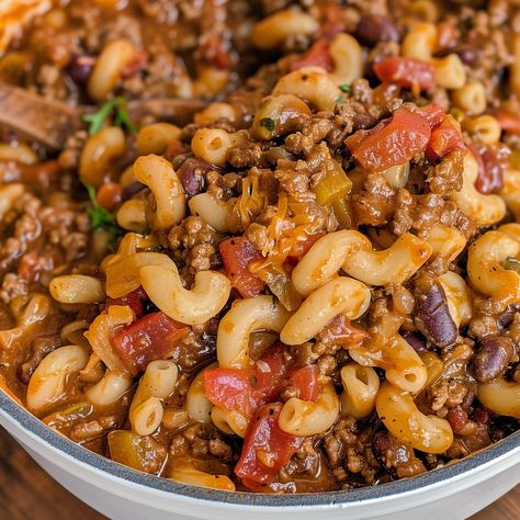 Texas Chili Mac Homemade Chili Mac, Chili Macaroni, Mac Chili, Easy Homemade Chili, Chili Mac Recipe, Hamburger Dishes, Leftover Chili, Chili Mac And Cheese, Texas Chili