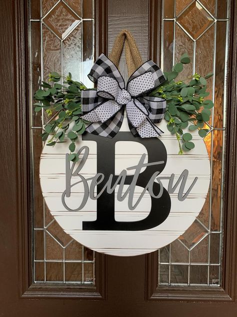 Personalized Shiplap Style Door Sign 3D Last Name Gray and | Etsy Black Farmhouse Door, Farmhouse Door Hanger, Welcome Signs Front Door, Farmhouse Door, Black Farmhouse, Door Signs Diy, Farmhouse Doors, Wood Wreath, Wooden Door Signs