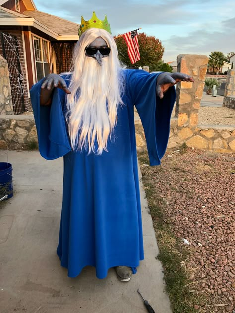 Adventure Time Ice King Gunter Adventure Time Costume, Ice King Cosplay, Adventure Time Costume Ideas, Jake Adventure Time Costume, Ice King Costume, Adventure Time Halloween Costumes, Adventure Time Outfits, Adventure Time Halloween, Finn Costume