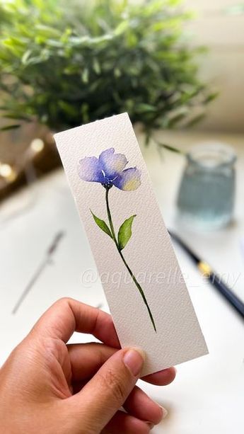 Loose Watercolor Paintings, Handmade Bookmarks Diy, Watercolor Flowers Tutorial, Fabric Christmas Ornaments Diy, Learn Watercolor, Watercolor Paintings For Beginners, Christmas Ornaments Diy, Watercolor Bookmarks, Diy Watercolor Painting