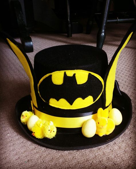 Batman Easter Bonnet Batman Easter Bonnet, Boys Easter Hat Parade Ideas, Boys Easter Bonnet Ideas, Boys Easter Hat, Easter Bonnet Ideas, Easter Bonnets For Boys, Girls Easter Bonnet, Paper Plate Hats, Easter Hat Parade