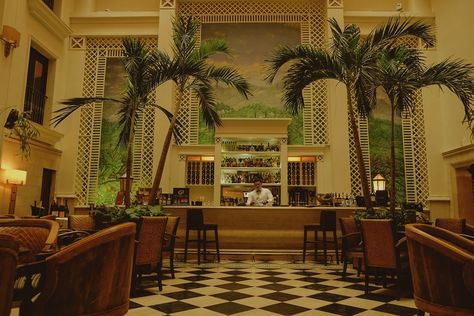 Step Into a Movie Dreamworld With "Accidental Wes Anderson" on Reddit,Hotel Saratoga in Havana, Cuba. Image via Reddit user saulbloodyenderby Accidental Wes Anderson, Wes Anderson Aesthetic, Wes Anderson Style, Wes Anderson Movies, Wes Anderson Films, Moonrise Kingdom, Grand Budapest Hotel, Wes Anderson, Hotel Lobby