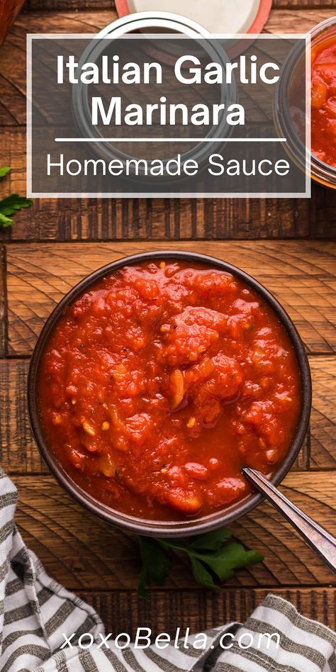 You just can’t compare homemade Italian garlic marinara sauce with any store-bought sauce or tomato-based mixture that comes in a jar or a can. Expect the absolute best flavour when you make your spaghetti sauce using fresh simple ingredients. Anyone will find the following Italian marinara sauce recipe a breeze to make and, if you’re fond of authentic Italian cuisine, I just know you’ll love the following classic marinara recipe. This simple San Marzano tomato sauce is sure to be a real hit! Diy Spagetti Sauce Easy, Cornbeef Recipes, Italian Red Sauce Recipe, Authentic Italian Marinara Sauce, Garlic Marinara Sauce, Classic Marinara Sauce, Spaghetti Sauces, Italian Spaghetti Sauce, San Marzano Tomato Sauce