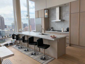 Ben Wegmann on Twitter: "Kitchen time! Which one are you cooking in? 1. Modern 2. Traditional 3. Rustic 4. High Rise https://t.co/10Eq0amcs5" / Twitter High Rise Apartment Decor, Apartments Kitchen, High Rise Apartment, High Rise Apartments, Seattle Homes, Dream Kitchens Design, Kitchen Time, Condo Decorating, Nyc Aesthetic