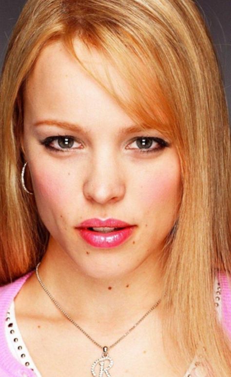 How Well Do You Know Regina George? Regina George Makeup, Regina George Costume, Mean Girls Makeup, Mean Girls Costume, Mean Girls Halloween, White Celebrities, Mean Girls Aesthetic, Pretty Blonde Hair, Regina George