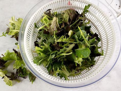 Famous French Green Salad & Vinaigrette - Salads with Anastasia Asian Banquet, Green Salad Recipes Healthy, Salad Vinaigrette, Green Mango Salad, French Vinaigrette, Goddess Dressing, Salad Recipes Healthy, Vinaigrette Salad, Green Salad Recipes