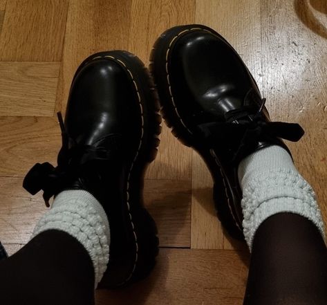 Doc Martens Dark Academia Outfit, Doc Martens Not Platform, Doc Martens Holly Platform, Holly Oxford Docs, Doctor Martin Shoes, Doc Marten Holly Platform, Holly Doc Martens, Doc Marten Holly Platform Outfits, Dr Martens Holly Outfit