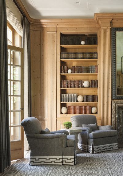 Contemporary Living Room Ideas, Modern Traditional Home, Thomas Pheasant, Paneled Library, Home Library Design, Hamptons House, Home Libraries, Top Interior Designers, Traditional Living Room