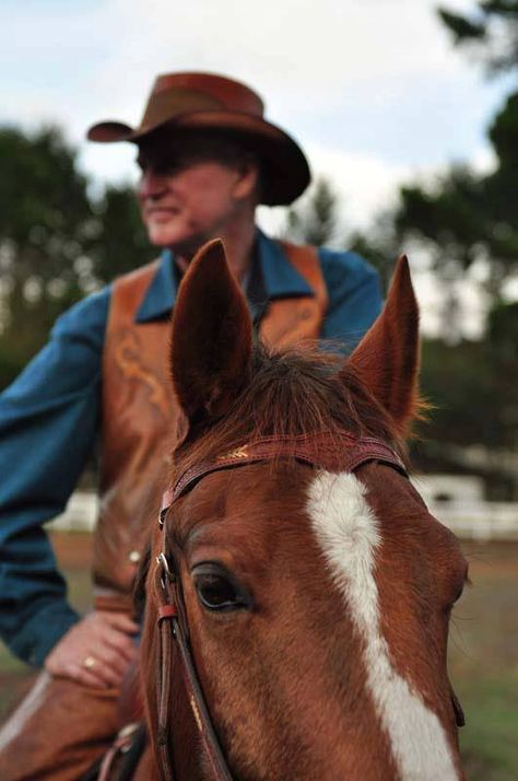 Gary Watrous riding his horse in a Durango hat by Double G! Australian Outback Hat, American Hat Company, Straw Cowgirl Hat, White Cowboy Hat, Brown Cowboy Hat, Hats For Big Heads, American Hat Makers, Leather Cowboy Hats, American Hat