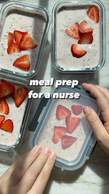 Madeline Tague on Instagram: "✨ meal prep for a nurse ✨ my wife is a nurse and this is what I meal prepped for her for two 12-hour shifts at work 🥦 for lunch I made her a broccoli, bacon and ranch chicken salad Poach 2 chicken breasts in 1 cup chicken broth, cool and shred. Bake 6 strips of bacon or turkey bacon in the oven at 400F until crispy. Chop into pieces. Finely chop 6oz of broccoli. Whisk 1/2 cup Greek yogurt with 1 tbsp vinegar, 1 tsp Worcestershire sauce, 2 tbsp ranch seasoning. Toss Nurse Meals Prep, Nurse 12 Hour Shift Food, Meal Prep For 12 Hour Shifts, Nursing Meal Prep, 12 Hour Shift Meal Prep, Nurse Meals, Nurse Breakfast, Meal Prep For Nurses, Nurse Meal Prep