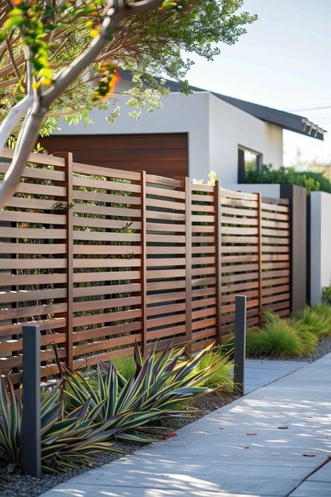 Modern Front Yard Fence Ideas: Stylish Designs Front Yard Fenced Courtyard, Front Yard Landscaping Privacy Ideas, Front Yard Fence Dividers From Neighbors, Front Privacy Fence Ideas, Fence Between Neighbors Front Yard, Neighbor Fence Ideas, Fence Modern House, Fence In Front Of House, Privacy Fence Ideas Front Yard