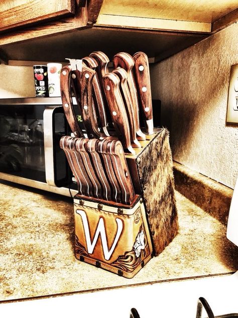 Creative Knife Storage, Western Knife Block, Rustic Knife Holder, Cutco Knife Storage, Tooled Leather Knife Block, Leather Knife Roll, Leather Kitchen, Diy Knife, Knife Gifts