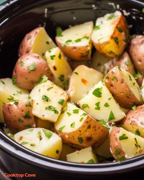 Garlic Ranch Potatoes Crock Pot, Parsley Potatoes Crockpot, Slow Cooker Potato Recipes Side Dishes, Slow Cooker Potatoes And Onions, Crockpot Potato Recipes Slow Cooker, Slow Cooker Italian Potatoes, Slow Cooker Potatoes And Carrots, Potato Side Dishes Easy Crock Pot, Crockpot Carrots And Potatoes