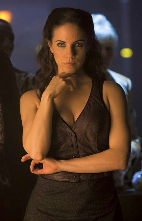 Bo Dennis Bo Dennis, Lost Girl Bo, Bo And Lauren, Anna Silk, Lost Girl, Paul Walker, Girl House, Badass Women, Beautiful People