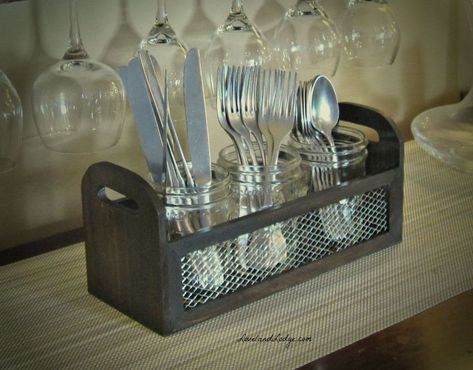 Diy Flatware Caddy, Silverware Caddy Ideas, Diy Utensil Caddy, Utensils Holder Diy, Caddy Diy, Table Caddy, Diy Utensils, Silverware Caddy, Rustic Wood Lanterns