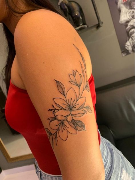 Tattoo With Kids Names, Feminine Horror, Tattoo Pieces, Arm Tattoo Ideas, Tattoo Quotes For Women, Pieces Tattoo, Petite Tattoos, Tattoos For Black Skin, Forearm Tattoo Women