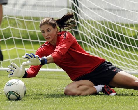 Galactik Football, Uswnt Soccer, Female Soccer, Soccer Kids, Hope Solo, Soccer Goalie, Soccer Stuff, Women's Soccer Team, Fifa Women's World Cup