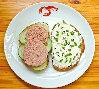 Liverwurst Recipe Ideas, Braunschweiger Sandwich, Braunschweiger Spread, Potluck Sandwiches, Liverwurst Sandwich, Beef And Pork Recipes, Liverwurst Recipe, Cream Cheese Sandwich, Liverwurst