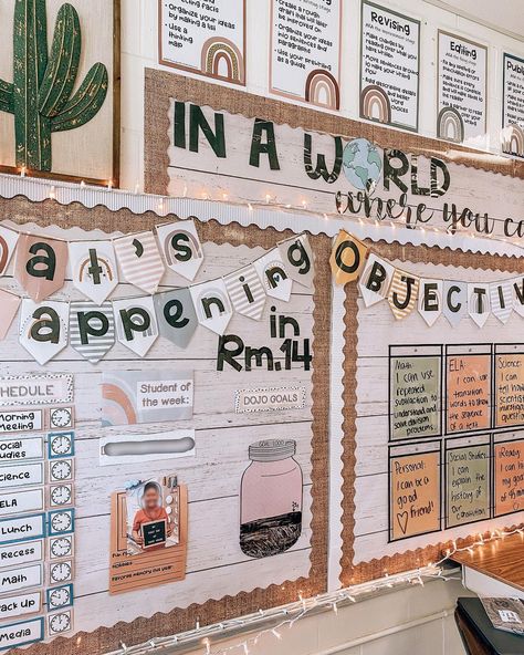 Neutral Classroom Ideas, Boho Classroom Decor Ideas Preschool, Cosy Classroom, Classroom Set Up Ideas Layout, Second Grade Classroom Decor, Second Grade Classroom Setup, Classroom Layout Ideas Elementary, Neutral Classroom Theme, Neutral Boho Classroom