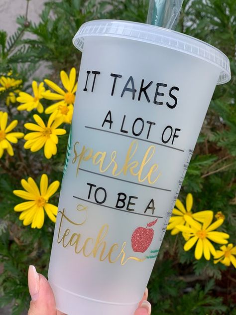 Appreciation Gifts Diy, Teacher Appreciation Gifts Diy, Preschool Teacher Gifts, Personalized Starbucks Cup, Teachers Diy, Custom Starbucks Cup, Best Teacher Gifts, School Teacher Gifts, Diy Teacher Gifts