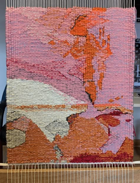 Tapestry Weaving Art, Weaving Artists, Weaving Painting, Abstract Weaving, Woven Tapestry Art, Weaving Loom Diy, Weaving Inspiration, Fiber Wall Art, Textiles Projects