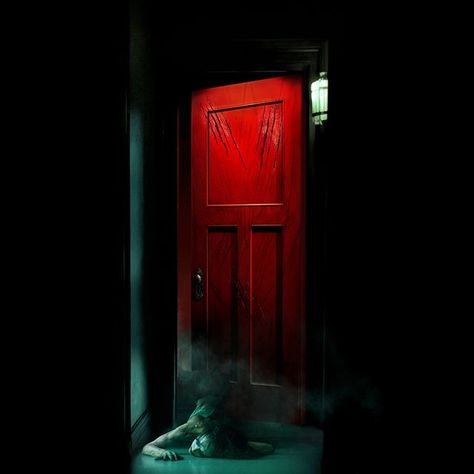 Horror Movie Red Aesthetic, Horror Bedroom Ideas, Insidious The Red Door, Creepy Door, Red Horror, Blue Beard, Kumail Nanjiani, Doors Movie, Horror Novels