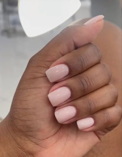 Gel Nails For Black Women, Nude Nails Black Women, Chic Nail Designs, Velvet Nails, Nails Today, Edgy Nails, Simple Gel Nails, Shine Nails, Work Nails