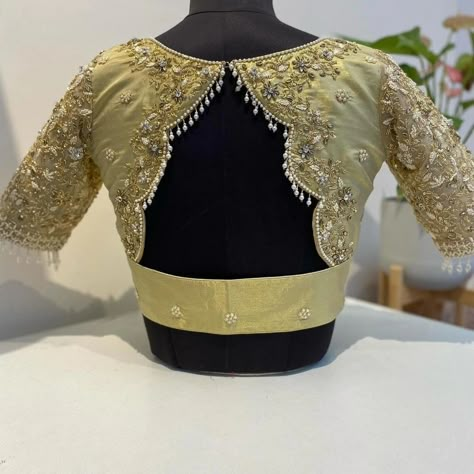 Blouse Back And Front Neck Designs, Trending Blouse Design 2024 Fashion, Gold Aari Work Blouse, Green Work Blouse Designs, Front Back Blouse Designs, Latest Blouse Work Designs, Green Colour Blouse Designs, Back Neck Models, Bridal Blouse Back Designs