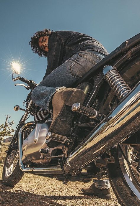 Motorcycle Photography Male, Motorcycle Photo Shoot, Biker Photos, Biker Photography, Marlon Teixeira, Мотоциклы Cafe Racers, Biker Photoshoot, Motorcycle Photography, Mens Photoshoot Poses