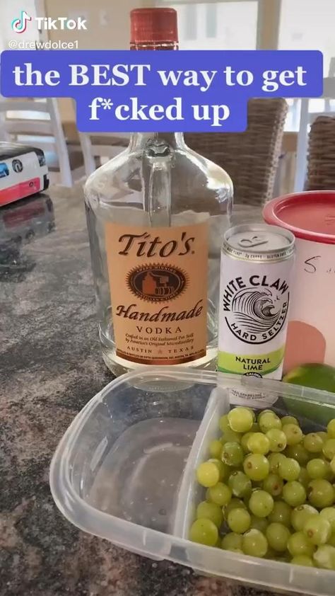 Alcohol Ideas For Party, Easy Diy Drinks Alcohol, Alcohol Snacks For Party, Good Achol Drinks, Cool Party Drinks, Alcohol For Party, Cute Drinks Alcohol Girls Night, Drink Night Ideas, Drunk Snacks