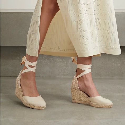 Brand New W/Box. Castaner Carina Espadrilles In Ivory Women’s 37. Canvas And Jute. Cream Espadrilles Outfit, Cream Espadrilles, Espadrilles Outfit, Castaner Espadrilles, Wedding Wedges, Lace Up Espadrilles, Boho Bohemian, Womens Shoes Wedges, Espadrilles Wedges